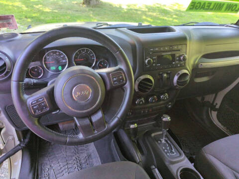 2017 Jeep Wrangler Willys Wheeler