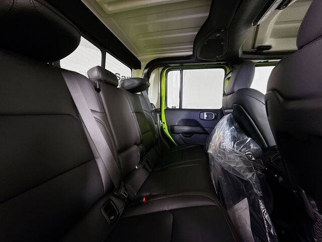 2025 Jeep Gladiator High Tide