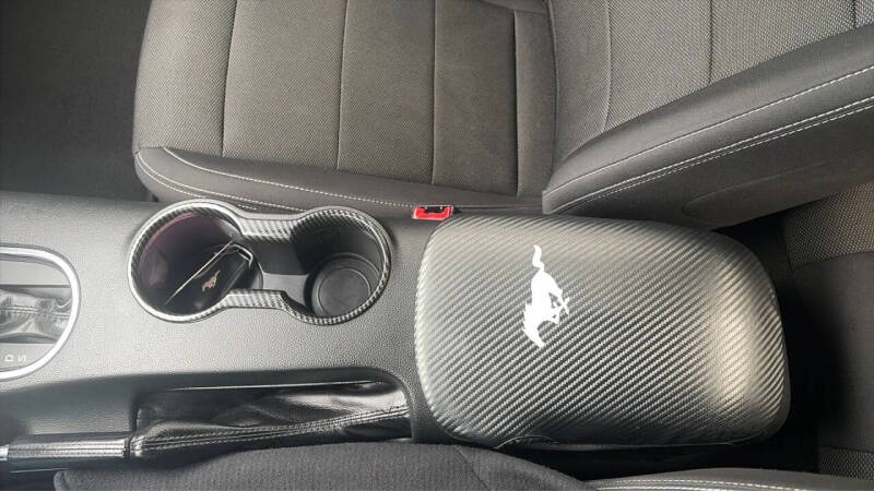 2015 Ford Mustang V6