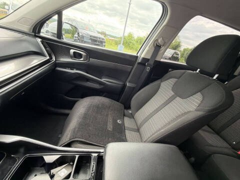 2024 Kia Sorento LX