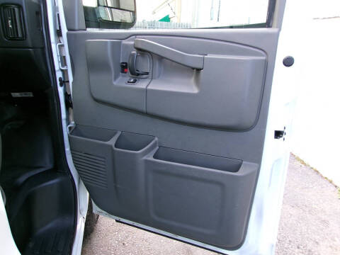 2017 Chevrolet Express 2500