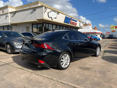 2016 Lexus IS 200t
