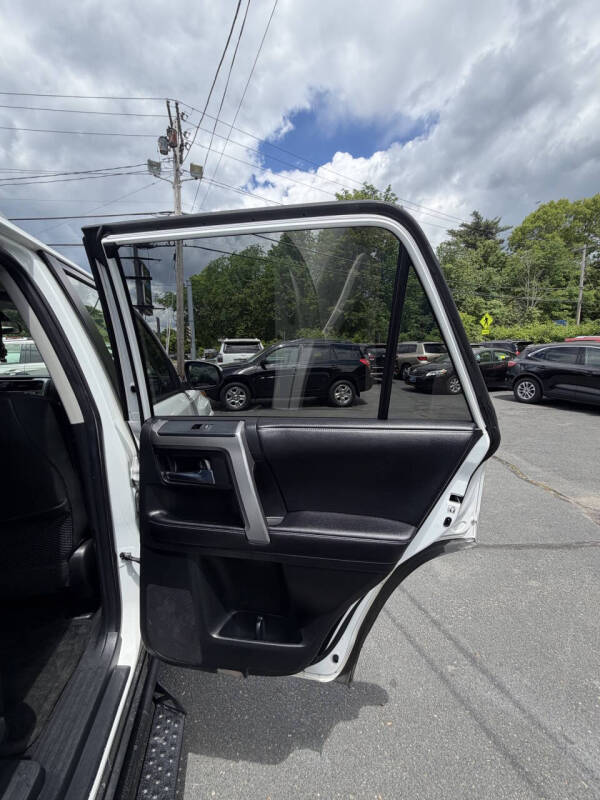 2017 Toyota 4Runner SR5
