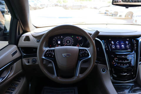 2018 Cadillac Escalade ESV Platinum