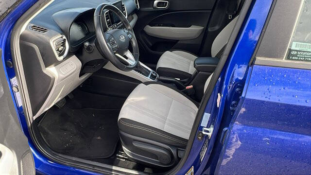 2023 Hyundai Venue SEL