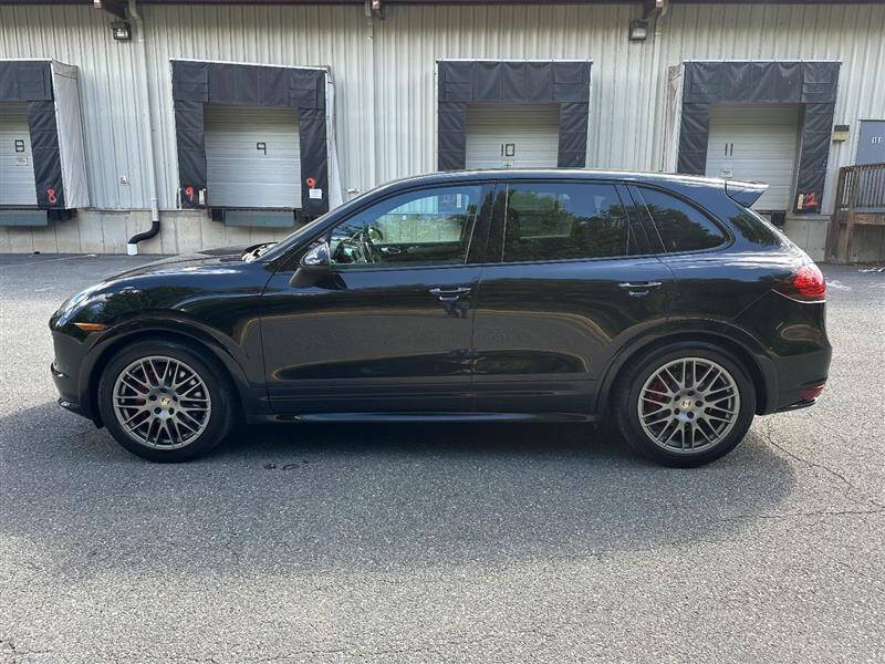 2013 Porsche Cayenne GTS