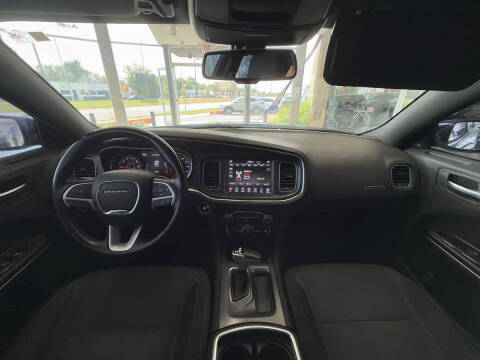 2017 Dodge Charger SXT