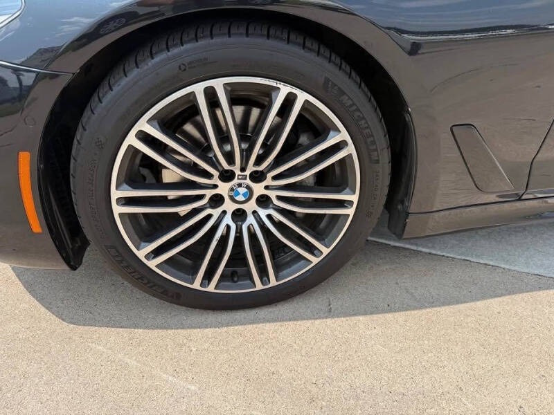 2017 BMW 5 Series 540i