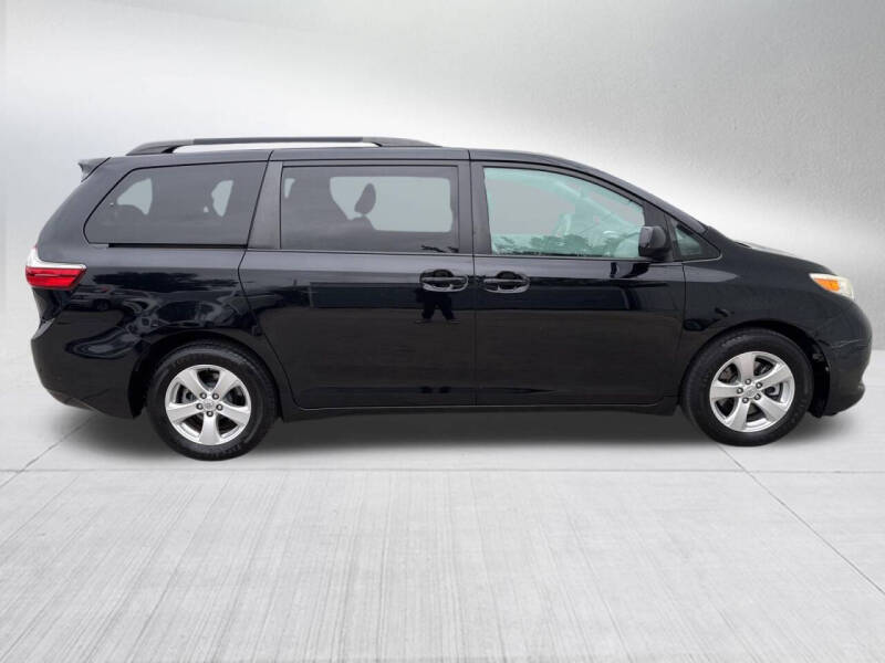 2016 Toyota Sienna