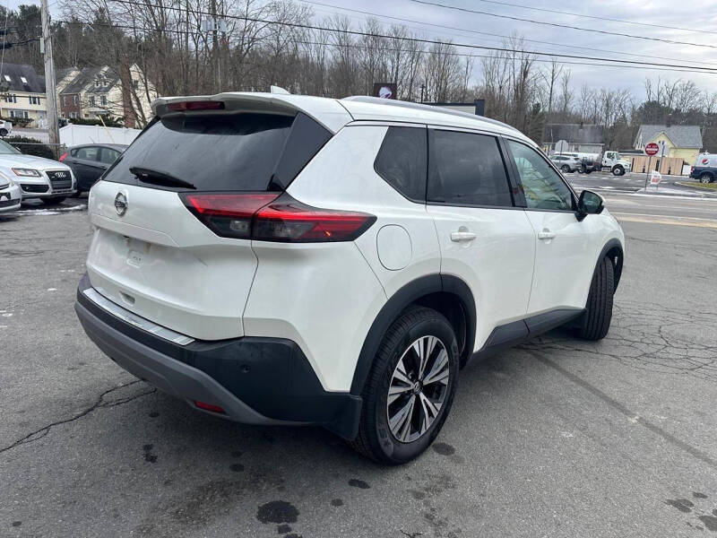 2021 Nissan Rogue SV