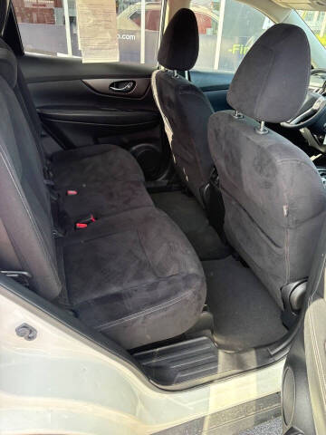 2016 Nissan Rogue S
