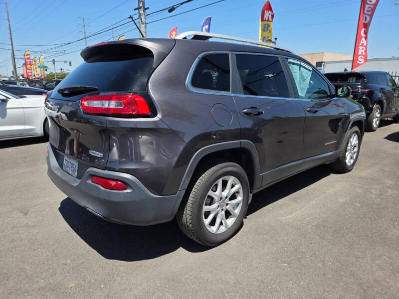 2016 Jeep Cherokee Latitude