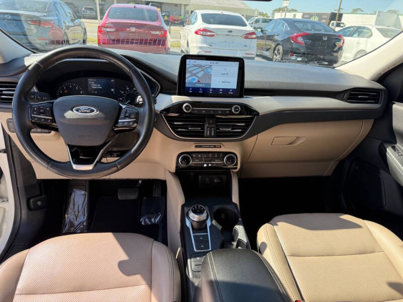 2022 Ford Escape SEL