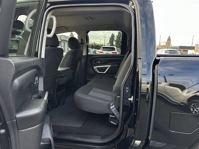 2017 Nissan Titan Platinum Reserve