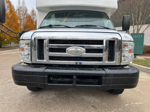 2014 Ford E-Series E-350 SD