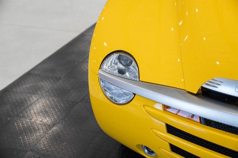 2004 Chevrolet SSR LS