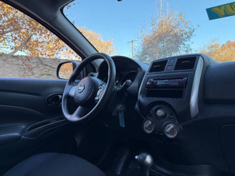 2012 Nissan Versa 1.6 SV