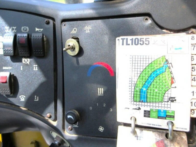 2012 Caterpillar TL 1055