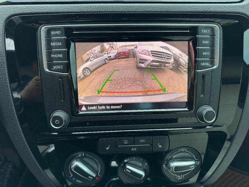 2016 Volkswagen Jetta 1.8T Sport