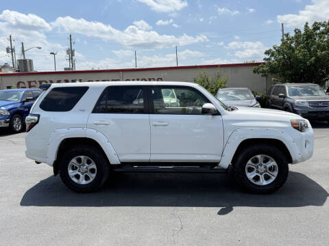 2017 Toyota 4Runner SR5