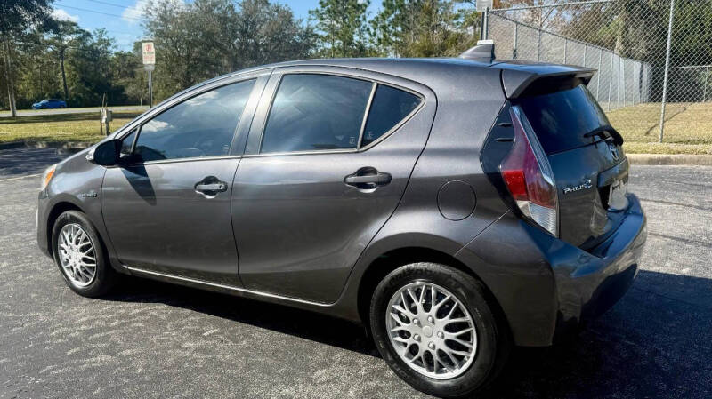 2016 Toyota Prius c Four