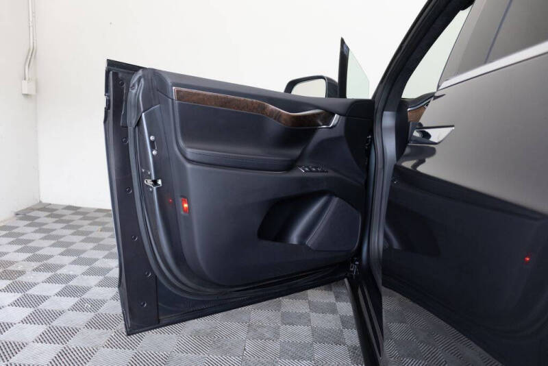 2018 Tesla Model X 75D
