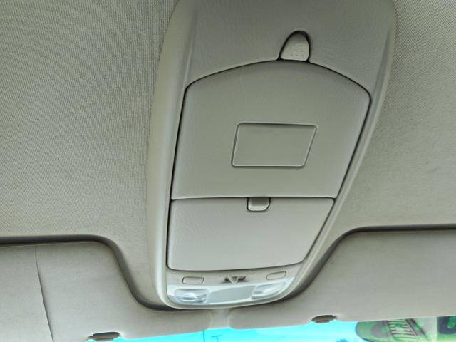 2003 Mazda MPV