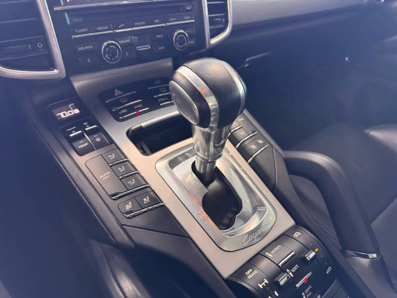 2016 Porsche Cayenne GTS