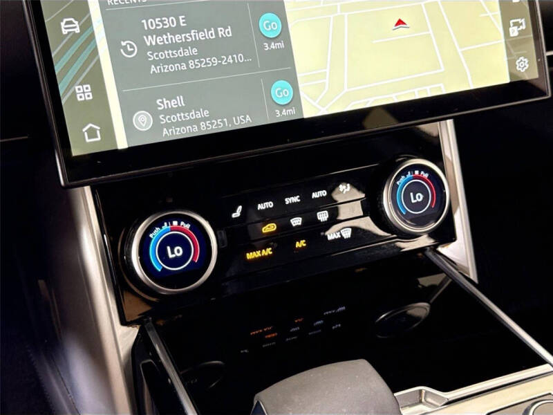 2023 Land Rover Range Rover P530 SE