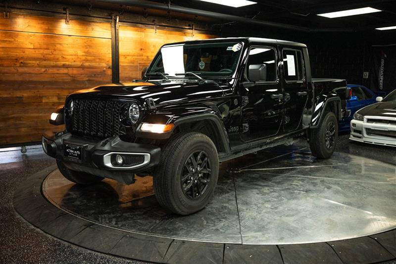 2023 Jeep Gladiator Sport S