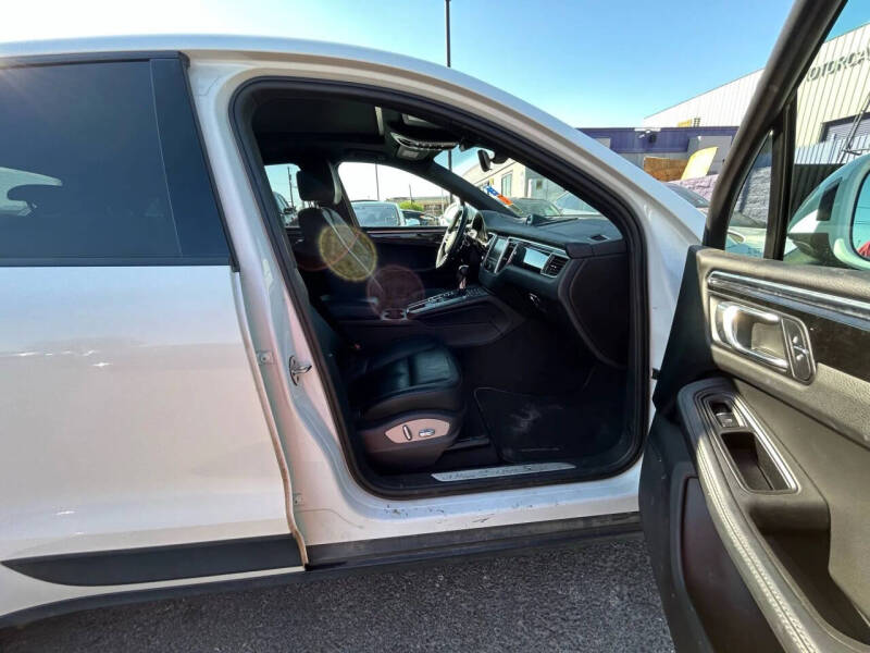 2015 Porsche Macan S