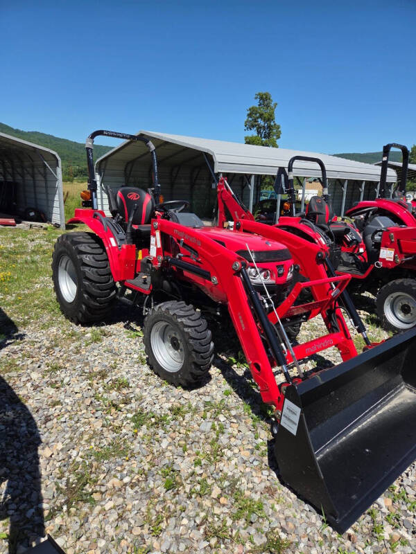 2025 Mahindra 1626 HST Loader