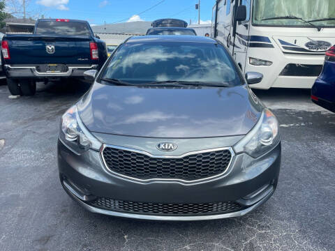 2016 Kia Forte for sale at Molina Auto Sales in Hialeah FL