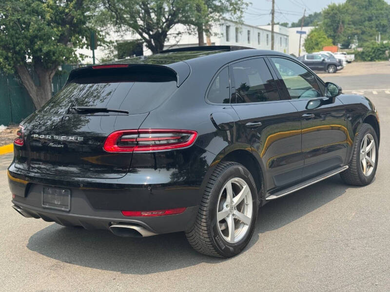 2017 Porsche Macan