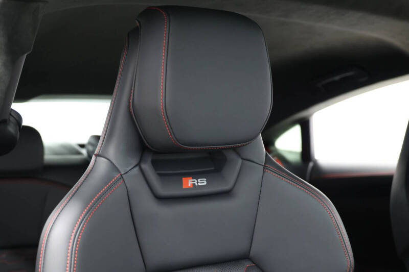 2022 Audi RS e-tron GT quattro