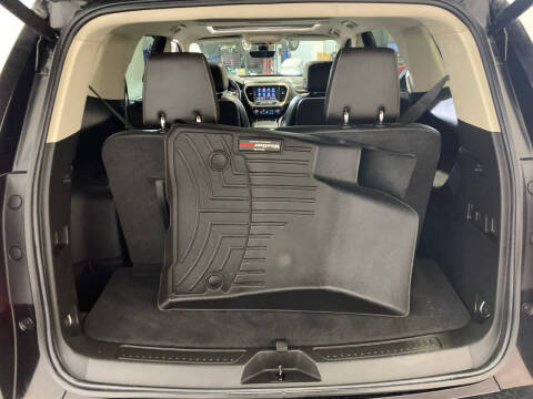 2022 GMC Acadia Denali