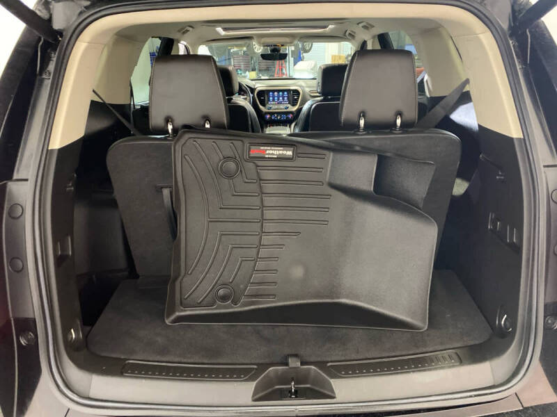 2022 GMC Acadia Denali