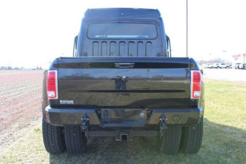 2006 Freightliner M2 106