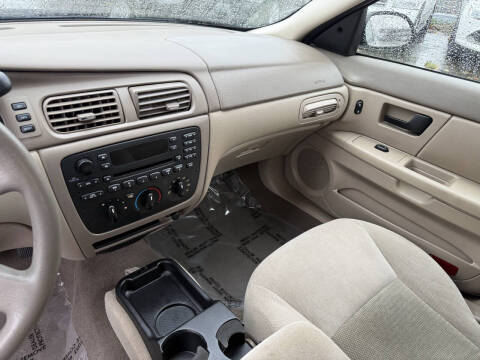 2006 Ford Taurus SE