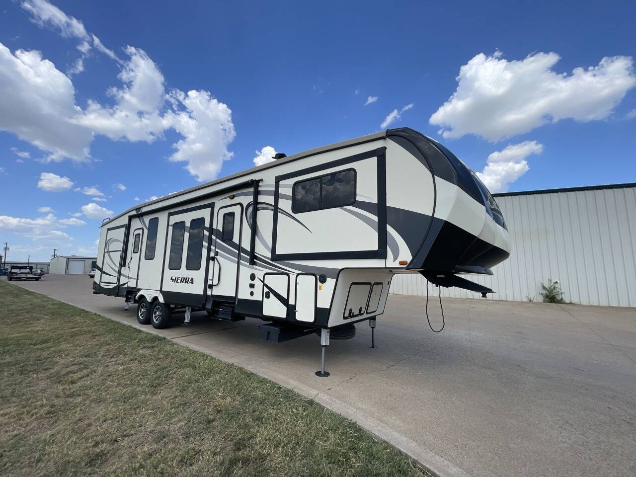 2017 Forest River Sierra For Sale In Lake Worth, TX