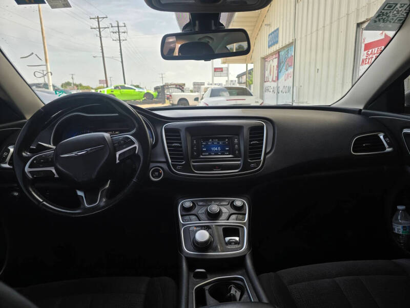 2015 Chrysler 200 Limited