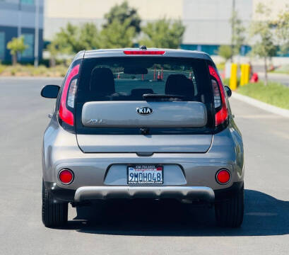 2018 Kia Soul +