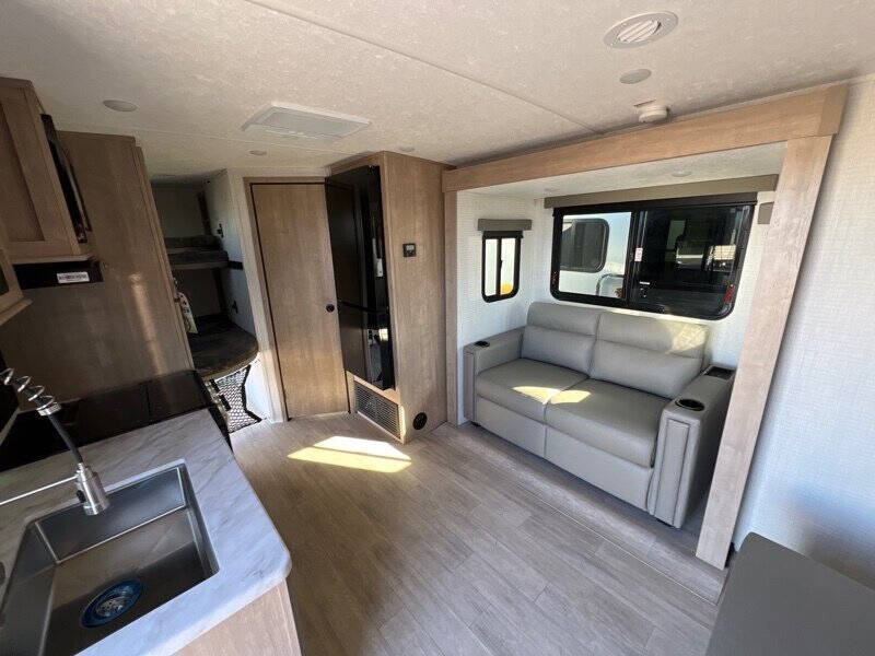 2025 Palomino Solaire