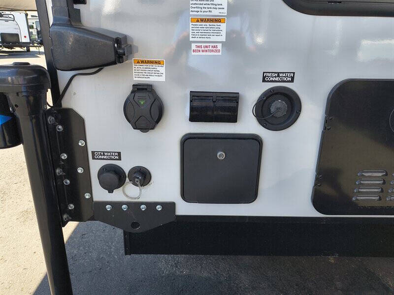 2025 Forest River REAL LITE 1608