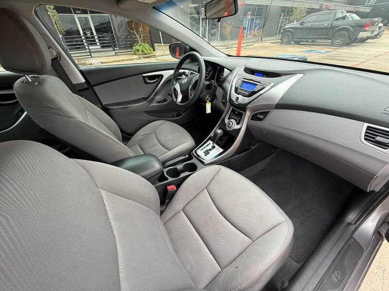 2012 Hyundai Elantra GLS
