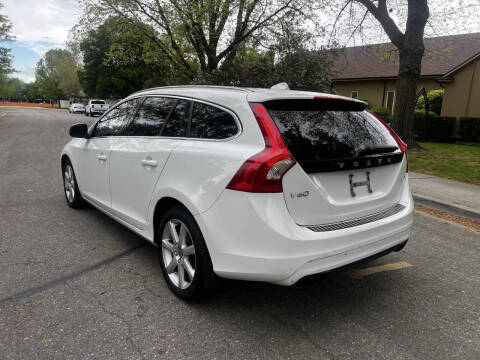 2016 Volvo V60 T5 Drive-E Premier