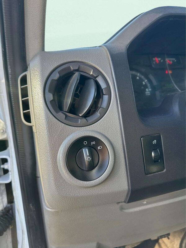 2012 Ford E-Series E-250