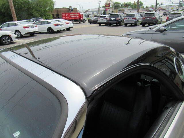 2005 Ford Thunderbird Deluxe