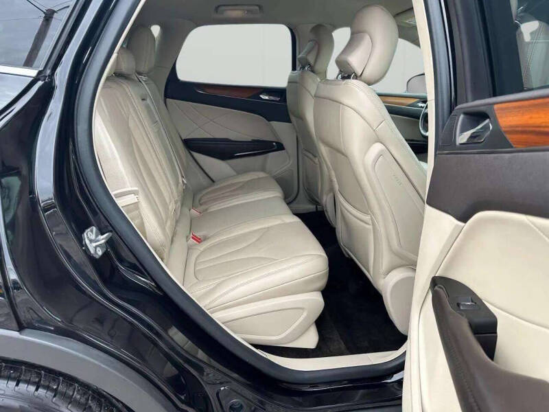 2019 Lincoln MKC Select