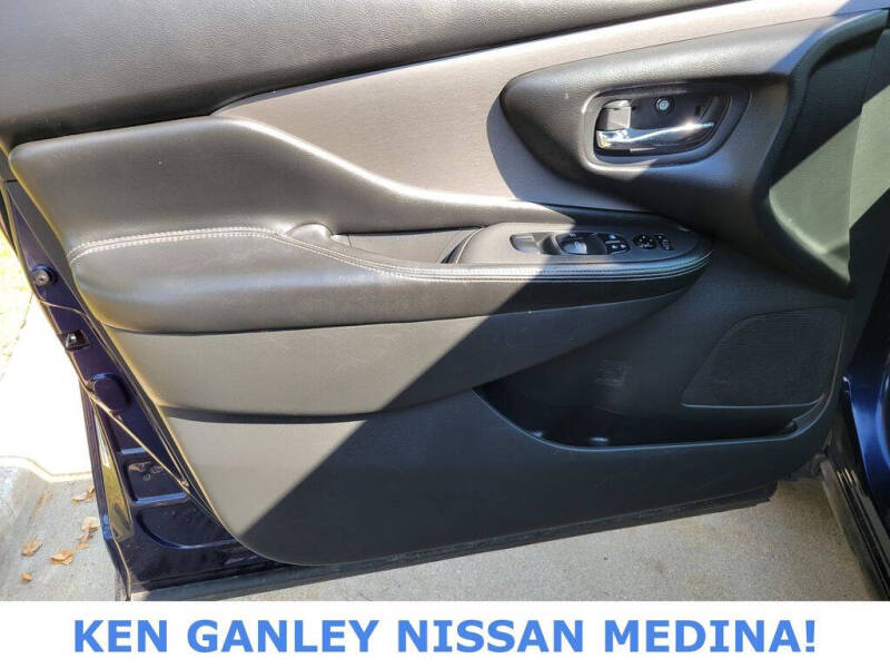 2023 Nissan Murano S